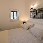 Incantesimo Luxury Penthouse Mimice